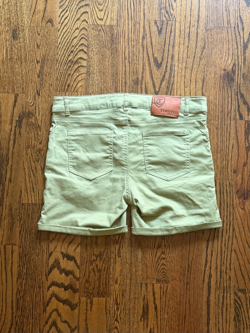Timoteo Men’s Sage Green Stretch Shorts - Picture 2 of 4